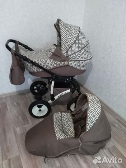 Прогулочная коляска