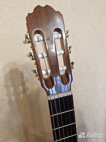 Классическая гитара шестиструнная бу