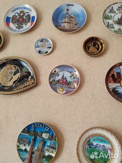 Сувенирные тарелки из разных стран