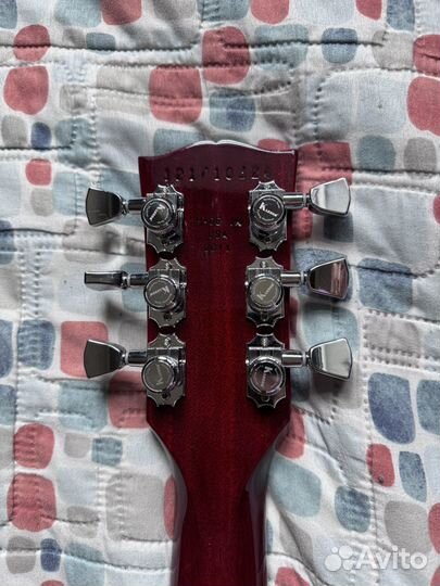 Электрогитара Gibson les paul studio 2011