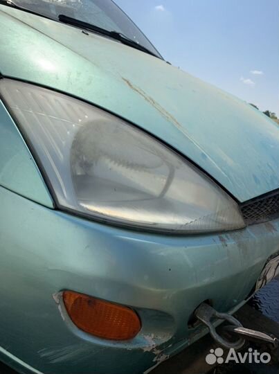 Фара правая ford focus 1