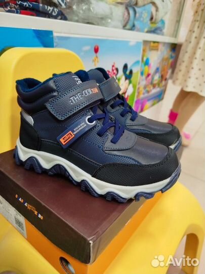 Ботинки Сказка весна размер 27,31,32