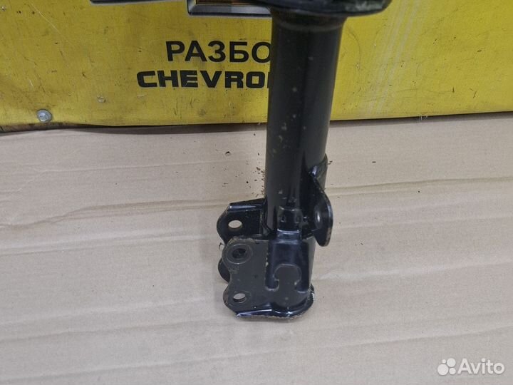 Амортизатор задний левый Chevrolet Lacetti