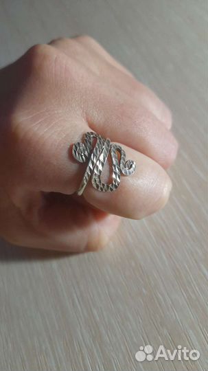 Серебряное кольцо