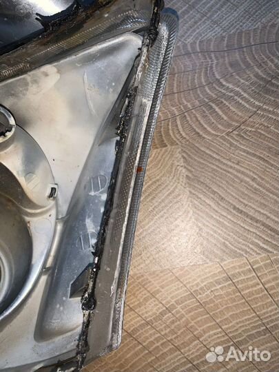 Фары Тойота Авенсис