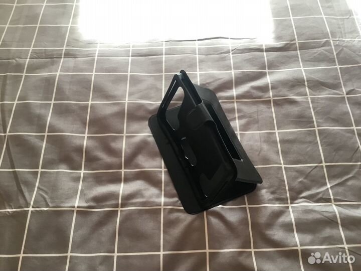 Новый чехол подставка для планшетов 7,1’’