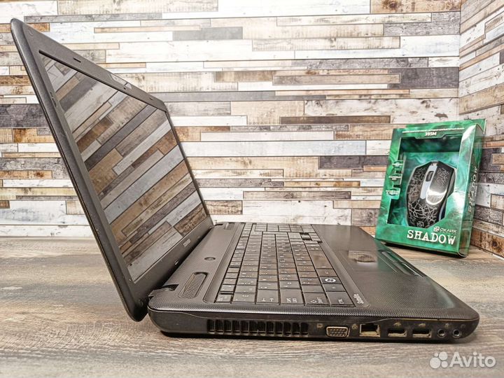 Ноутбук Toshiba на i3/RAM 4/ SSD