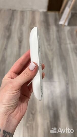 Вентилятор напольный electrolux eff - 1002i белый