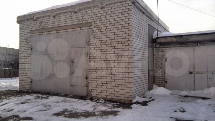Гараж, > 30 м²
