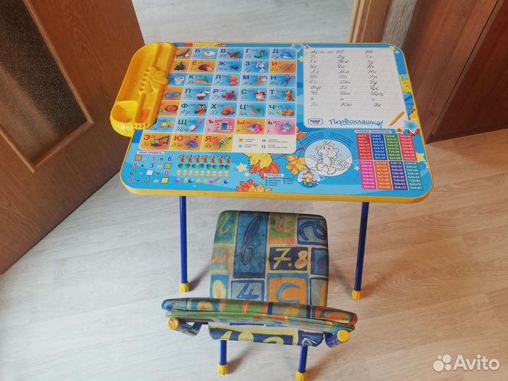 Детский стол и стул