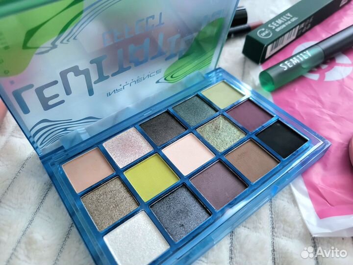 Набор косметики пакетом