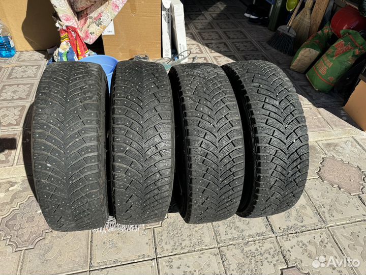 Колеса Michelin X-Ice North 4 SUV 225/65 R17 106T