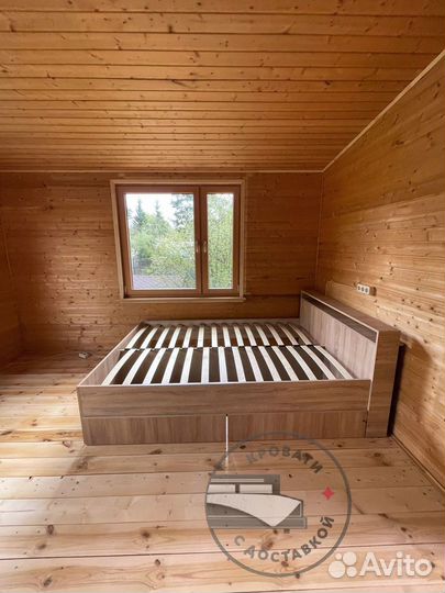 Кровать двухспальная с ящиками