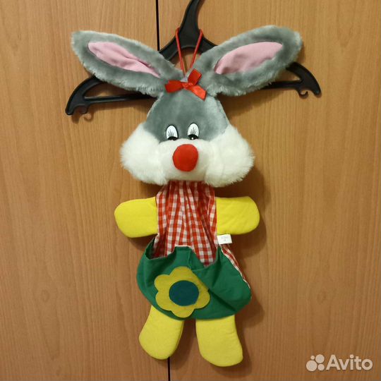 Заяц-кармашек