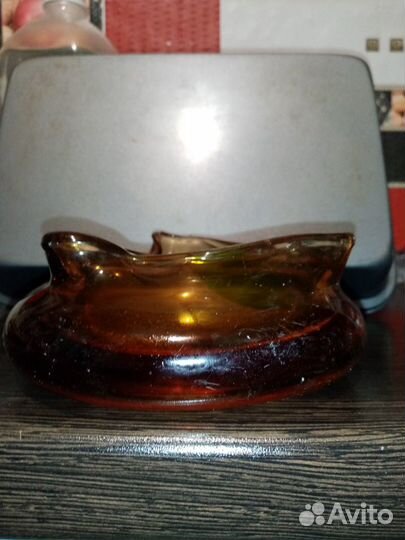 Пепельница цветное стекло