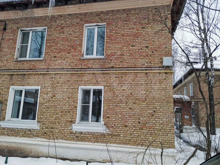 2-к. квартира, 49 м², 1/2 эт.