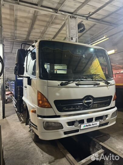 Hino 500 (Ranger) с КМУ, 2013