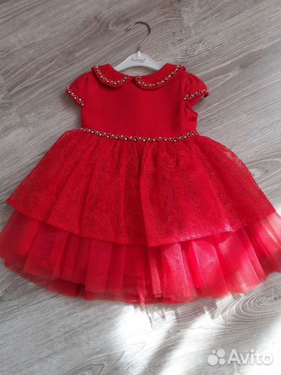 Платье для торжества для девочки 6 -12 мес