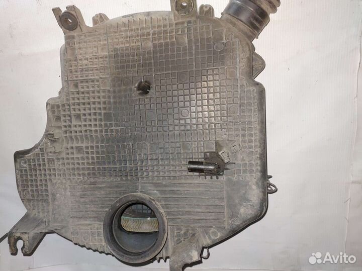 Корпус воздушного фильтра renault logan