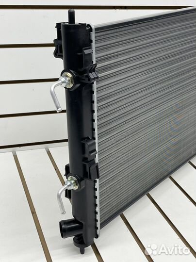 Радиатор охлаждения на mitsubishi lancer 10