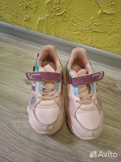 Кроссовки для девочки 35 размер