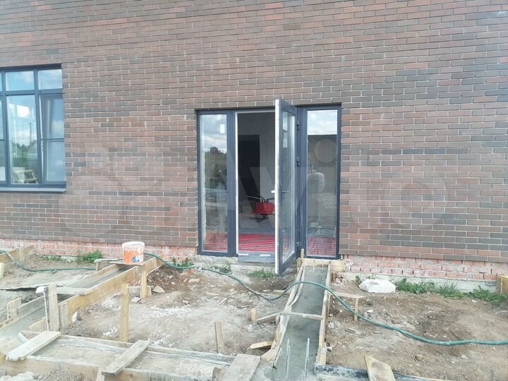 Дом 175 м² на участке 10 сот.