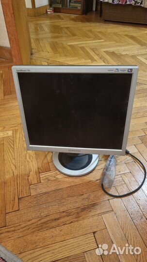 Монитор Samsung syncmaster 710