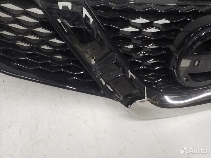 Решетка радиатора Nissan Qashqai 2