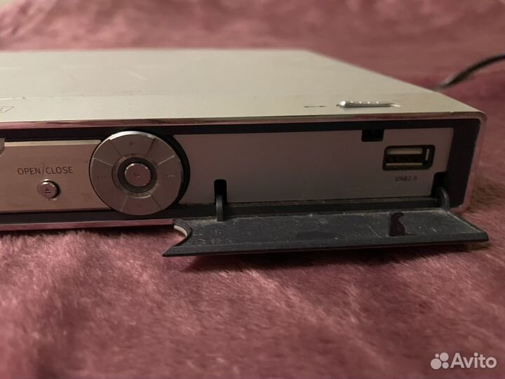 DVD плеер BBK 1080p hdmi