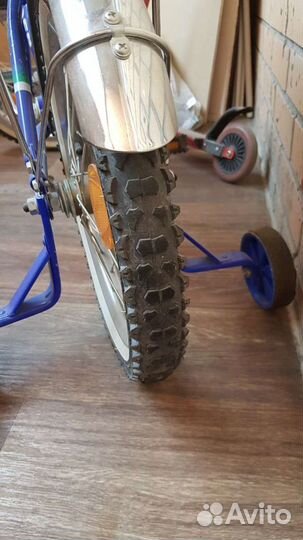 Детский велосипед 16