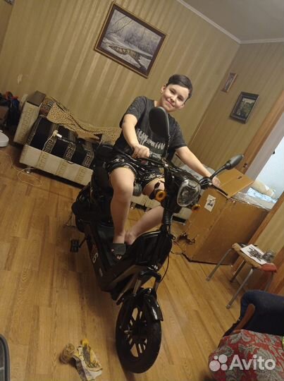 Скутер электрический двухместный