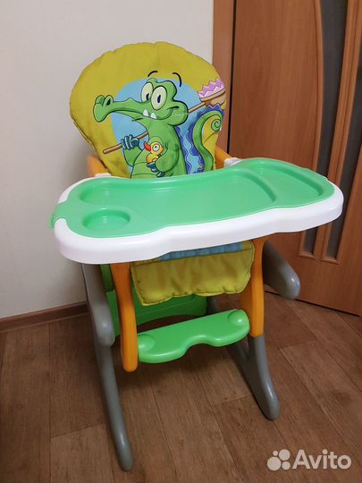 Детский стульчик для кормления