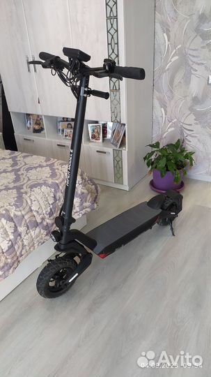 Электросамокат Hiper Model Z Black 800Вт