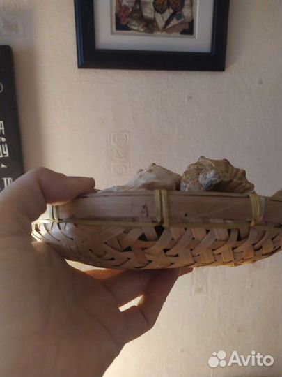 Декоративная корзинка с ракушками