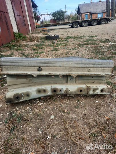 Кузов, левая средняя стойка VW Туарег2 2013г.в