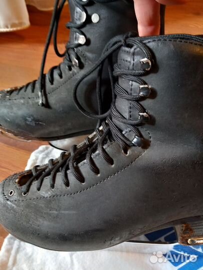 Профессиональные фигурные коньки risport 26.5 разм