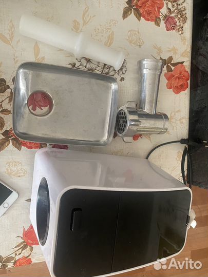 Мясорубка электрическая