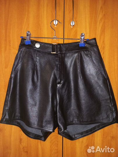 Шорты женские кожаные 38 размер