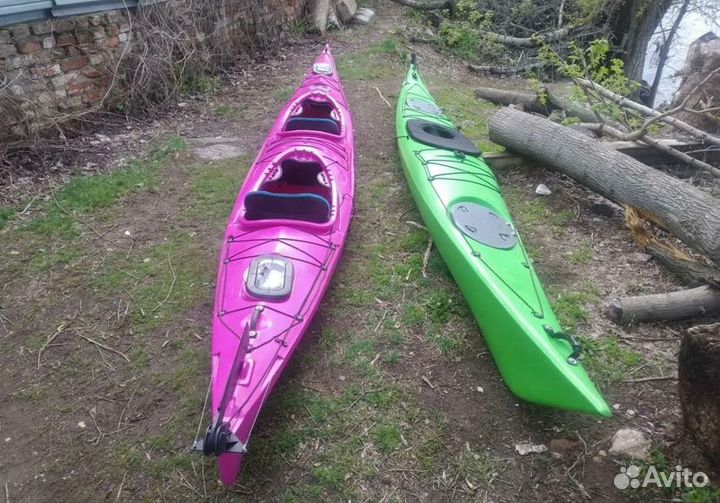 Каяк (байдарка) полиэтиленовый б/у