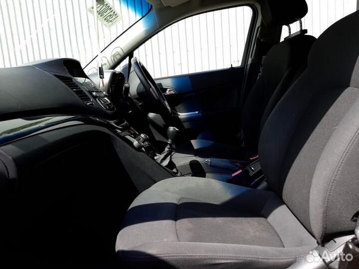 Разбор на запчасти Chevrolet Orlando