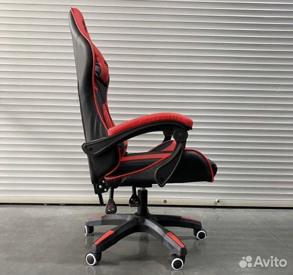 Компьютерное кресло. Геймерское кресло. Новое