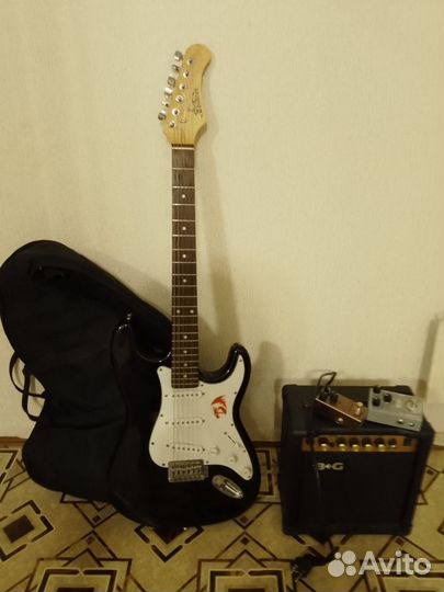 Электрогитара thunder с комбиком, две педали