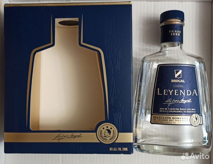 Бутылки и коробки от элитного алкоголя