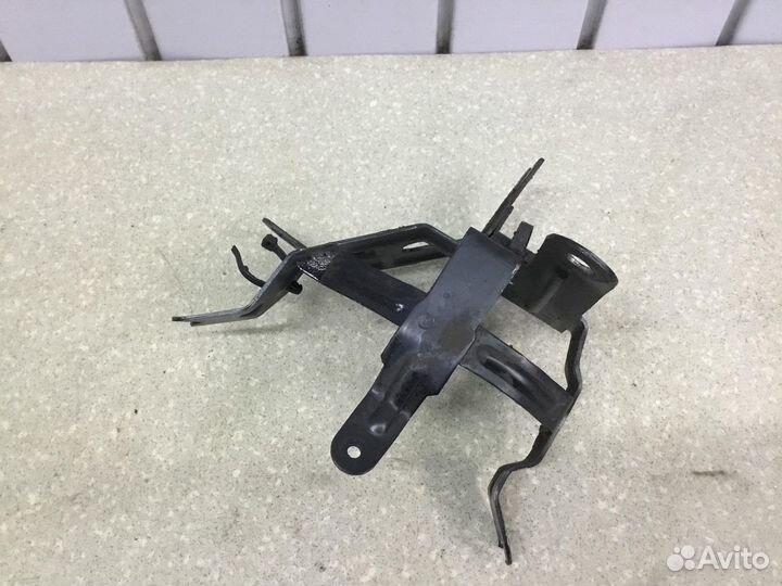 Кронштейн гидроусилителя Opel Astra H Family 2004