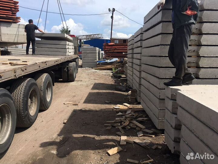 Забор бетонный для строй площадок