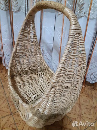 Корзина плетеная