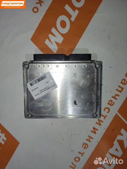 Блок управления двигателем Audi A4 B7 2005