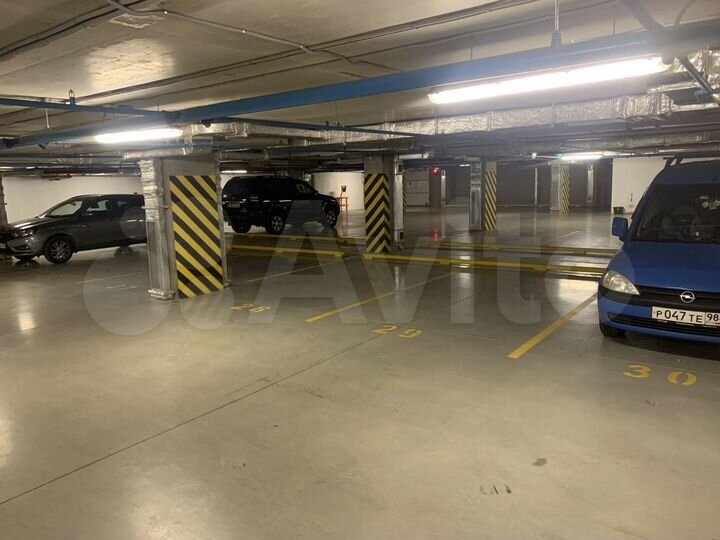 Машиноместо, 18 м²