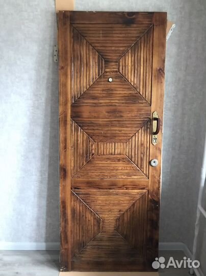 Дверь входная