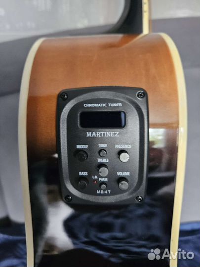 Электроакустическая гитара Martinez FAW-702CEQ VS
